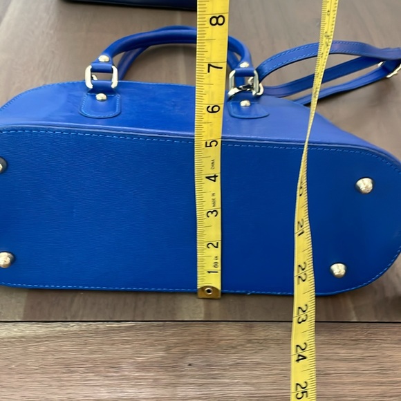 Set of 2 Blue Vera Pelle Handbags - Picture 10 of 17